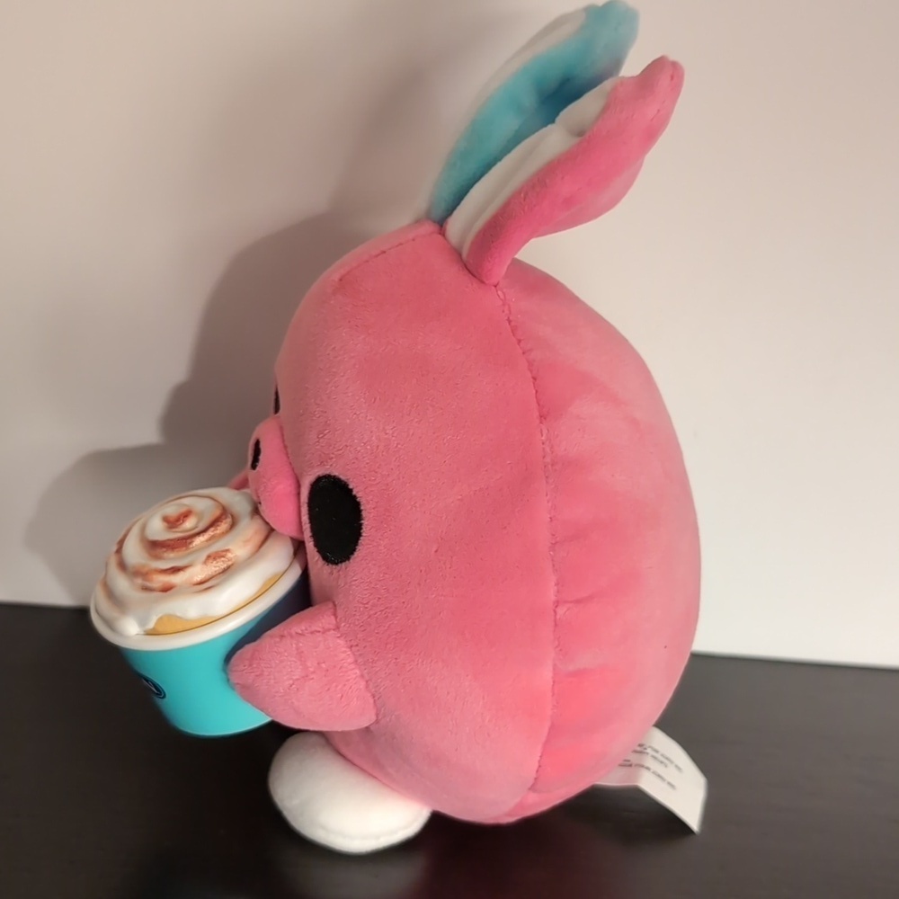 Zuru Snackles Brittany the Bunny  Plush with Cinnabon Cupcake. - Picture 3 of 8